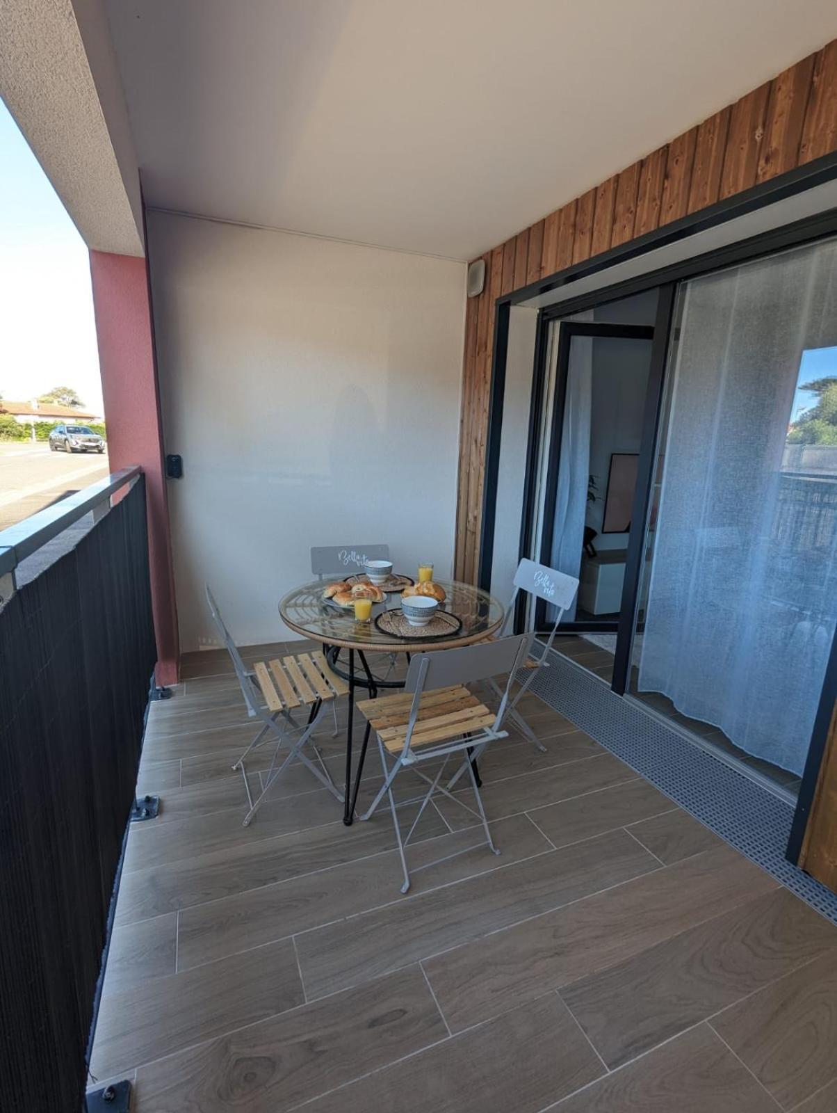 Biscawai Chaleureux Et Cosy Avec Terrasse Apartment บิสการ์รอส ภายนอก รูปภาพ